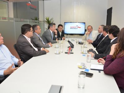 Mayor of Itú visits Investe São Paulo